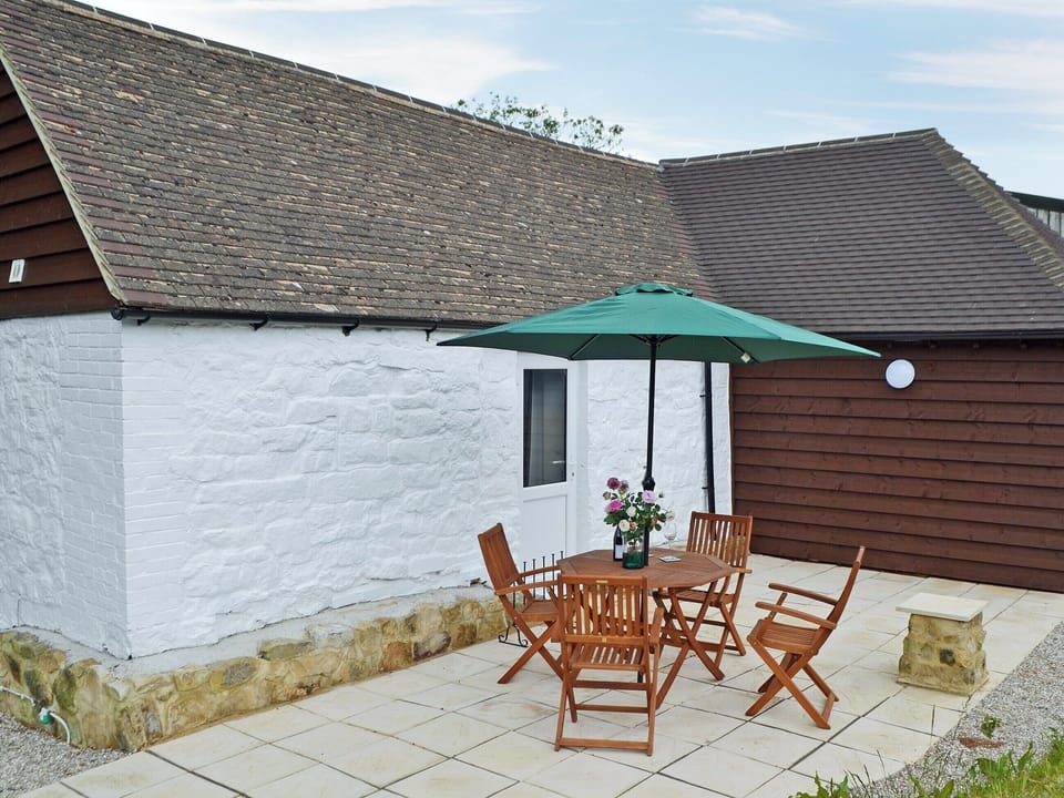 Lovely single-storey cottage | Cornbrash Farm Cottage, Earlsdown, near Heathfield