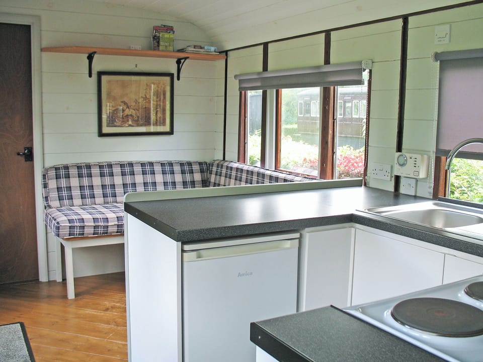 Open plan living space | Italian Carriage - Brockford Railway Sidings, Brockford, near Stowmarket