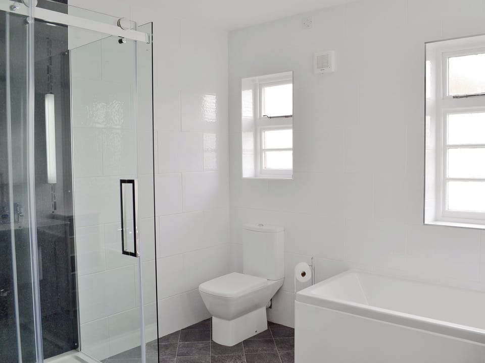 Bathroom | Windways, Port Erin