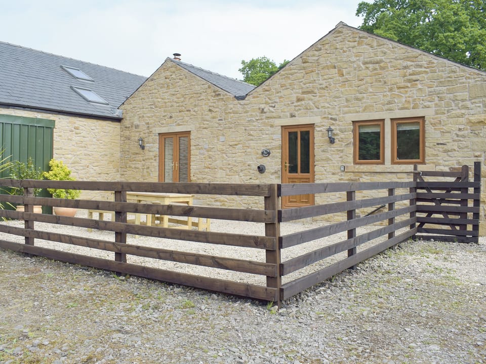 Charming holiday home | Woodpecker Cottage - Corgill Farm Cottages, Bolton-by-Bowland