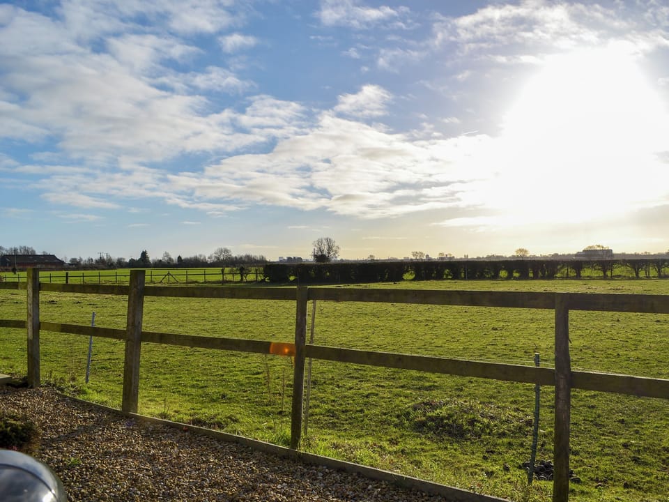 Garden and grounds | Ivy Grange Cottage, Wistow, near Selby