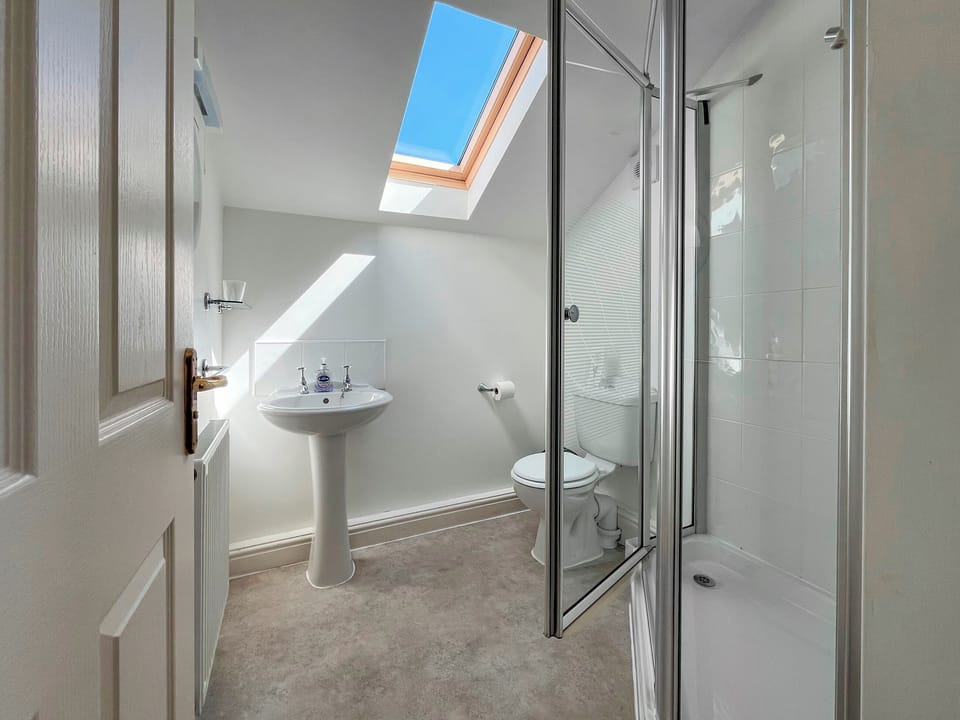 En-suite | Neuaddlas Country House, Tregaron, near Aberystwyth