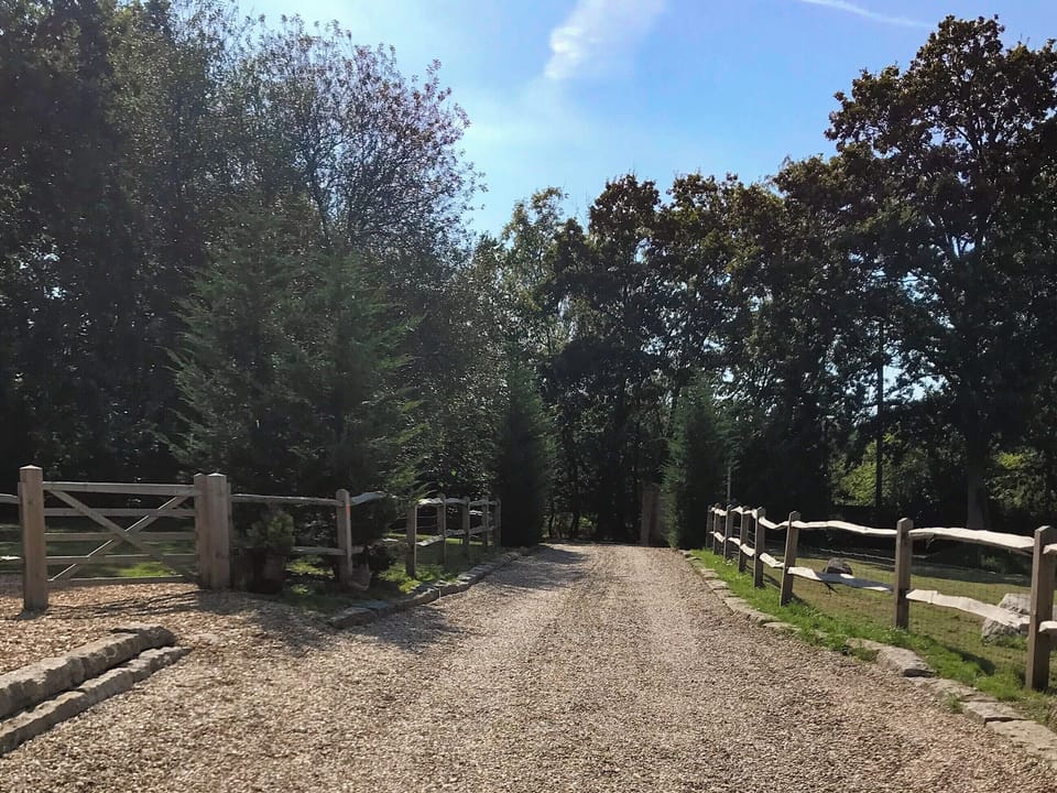 Driveway | Reeds Farmhouse, Farnham