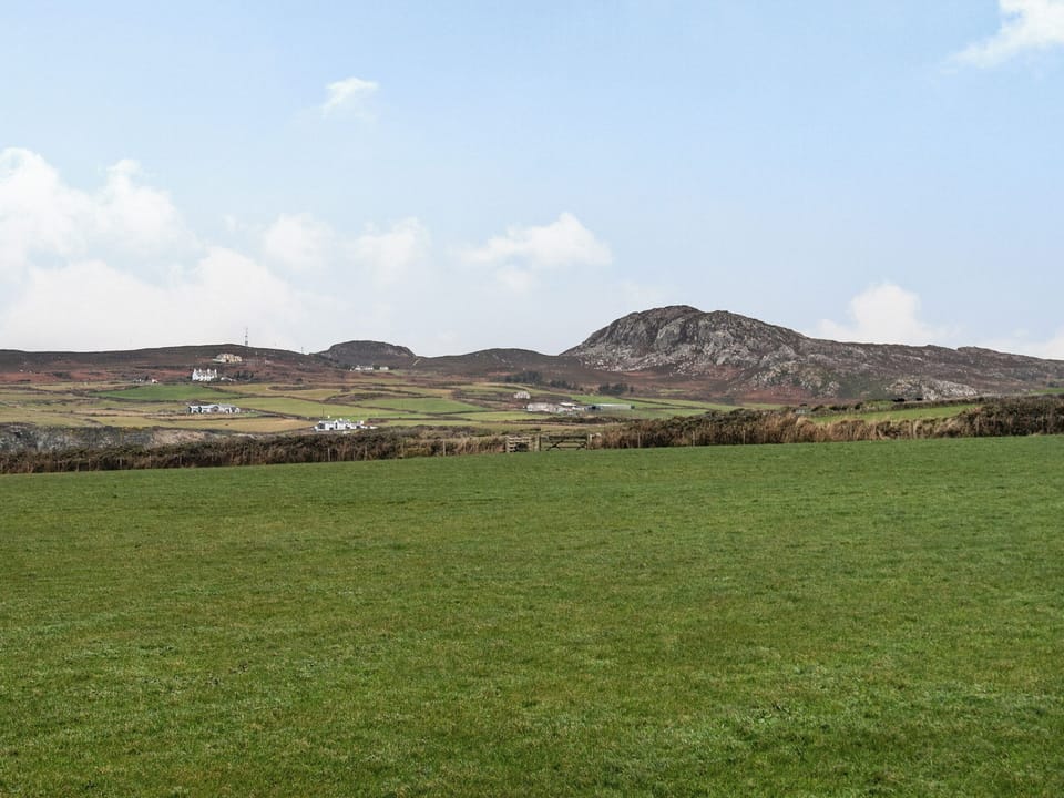 Surrounding area | Primrose Cottage - Anglesey Seaviews, Penrhos Feilw, near Trearddur Bay