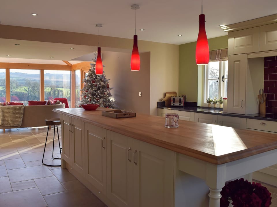 Fully-equipped kitchen with &lsquo;island&rsquo; | Fountain Hill, Eglwyswrw, near Cardigan