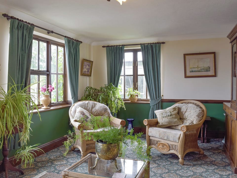 Peaceful second living room | Tillet Cottage, Oulton Broad, near Lowestoft