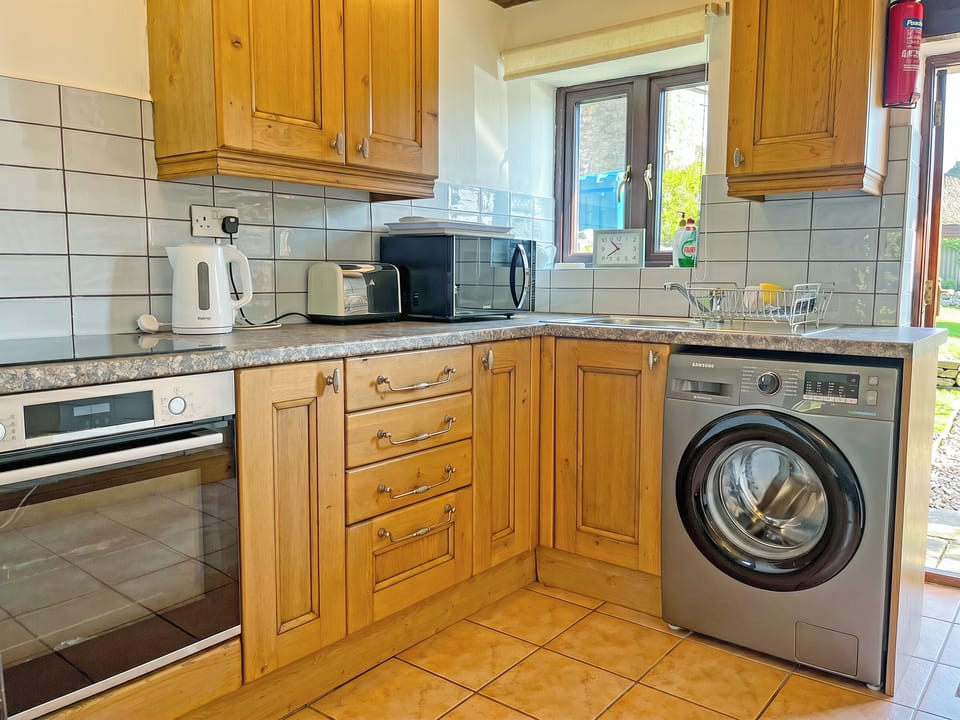 Kitchen | Harrop Fold CottagesBradley House, Harrop Fold, near Clitheroe