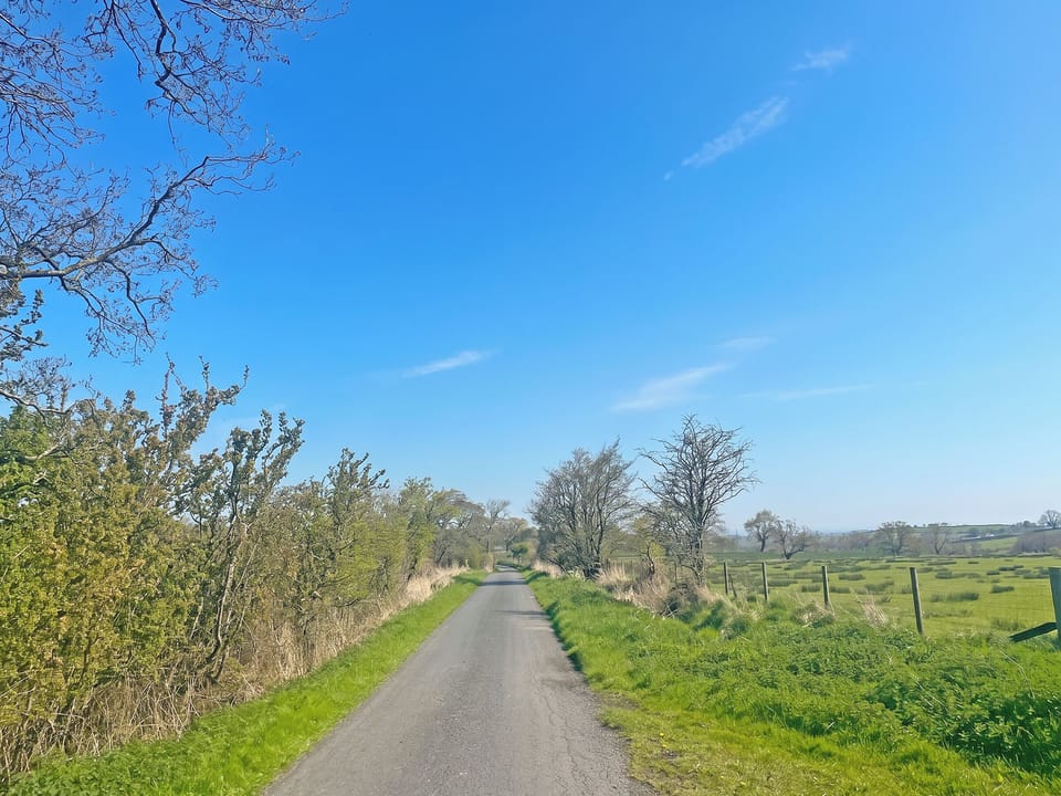 Surrounding area | Harrop Fold CottagesBradley House, Harrop Fold, near Clitheroe