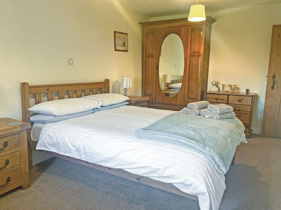 Double bedroom | Harrop Fold CottagesBradley House, Harrop Fold, near Clitheroe