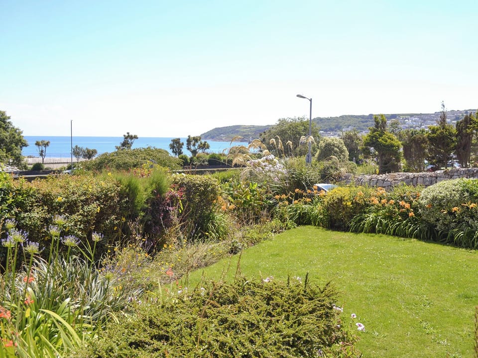 Magnificent view over the garden | Lyndale, Penzance