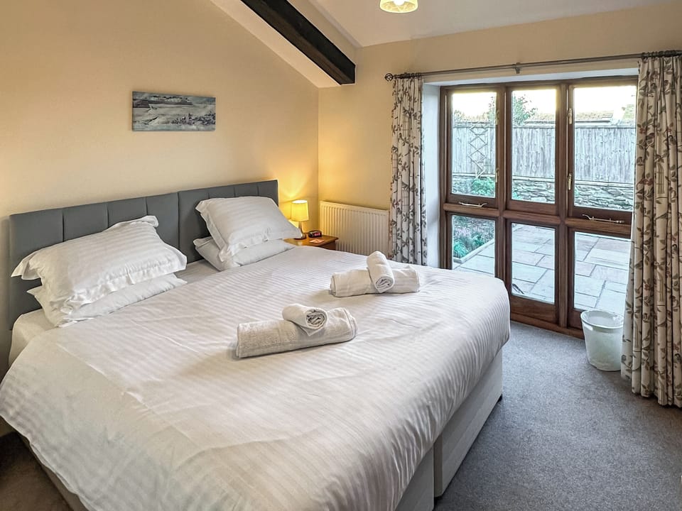 Twin or Superking bedroom | | The Hayloft, East Charleton, near Kingsbridge