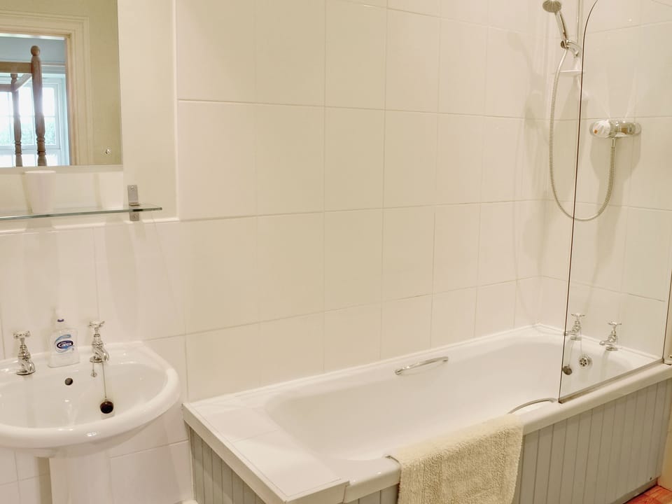 Bathroom | Strathisla Farm Cottages- Osprey Cottage, Meigle