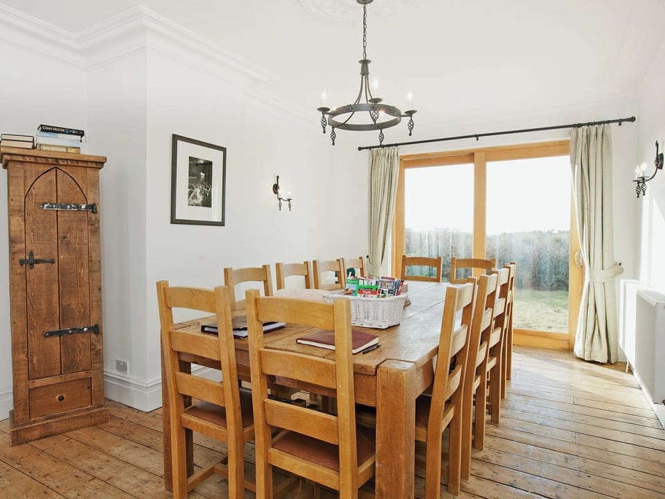 Kitchen/diner | Glan-y-Mor, Trearddur Bay, Anglesey