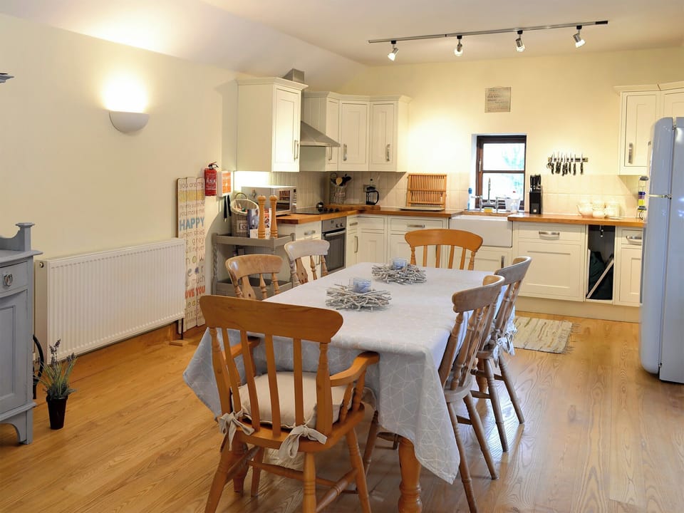 Kitchen and dining area | Trevellyan Barn, St Austell