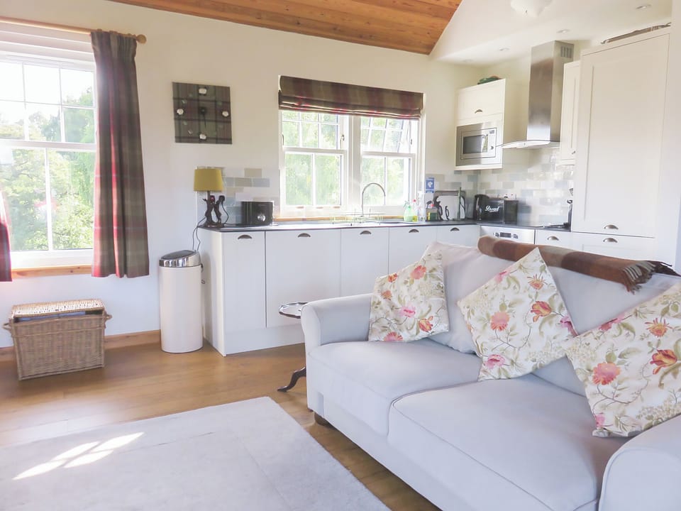 Open plan living space | Tummel Cottage - Lick Estate, Foss, near Pitlochry