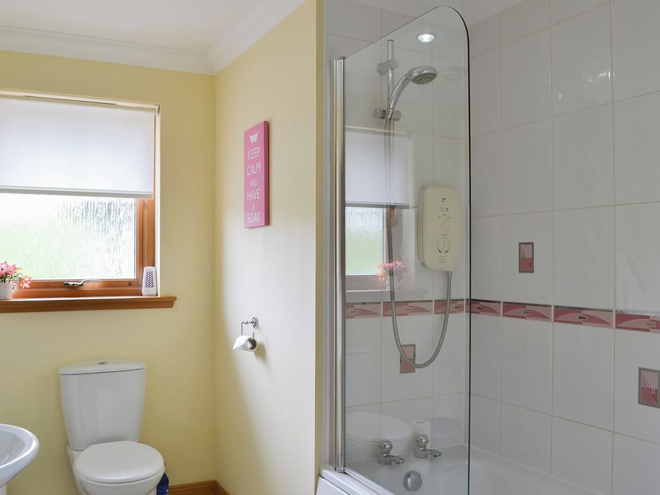 Bathroom | Sandy Beach, Nairn