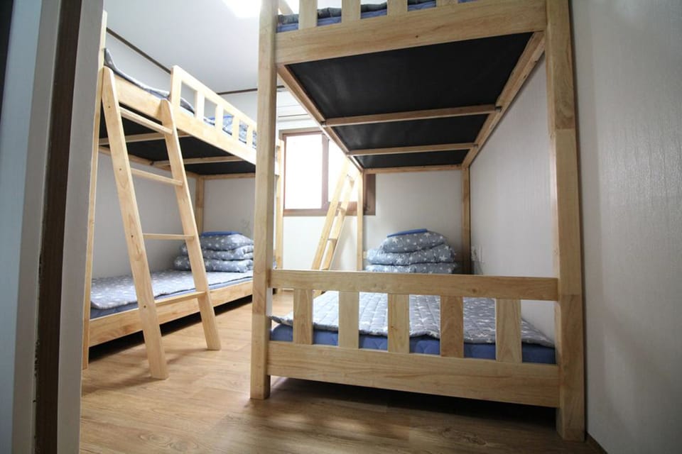 Premium bedding, soundproofing, free WiFi