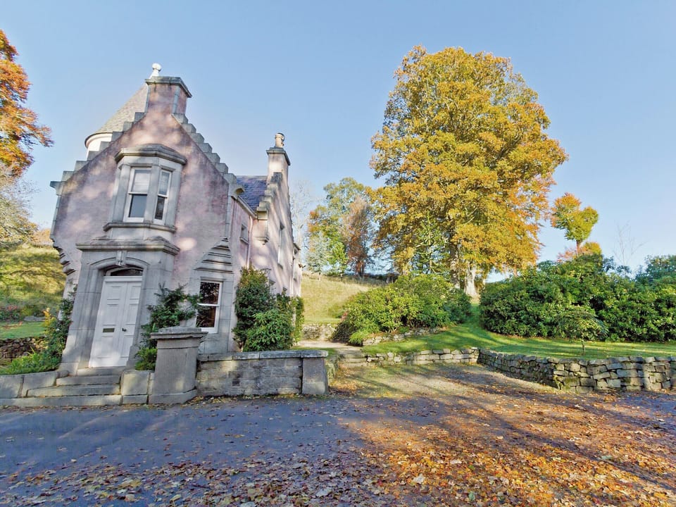 Exterior | Dess Lodge, Dess, Aboyne