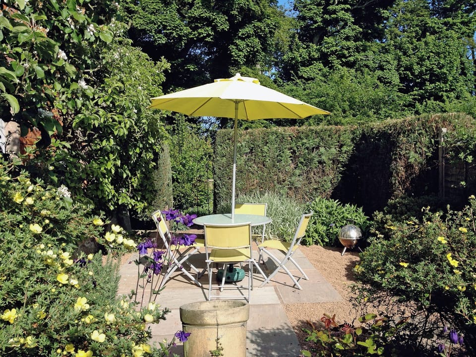 Garden | Garden Cottage Fairlaw, Reston