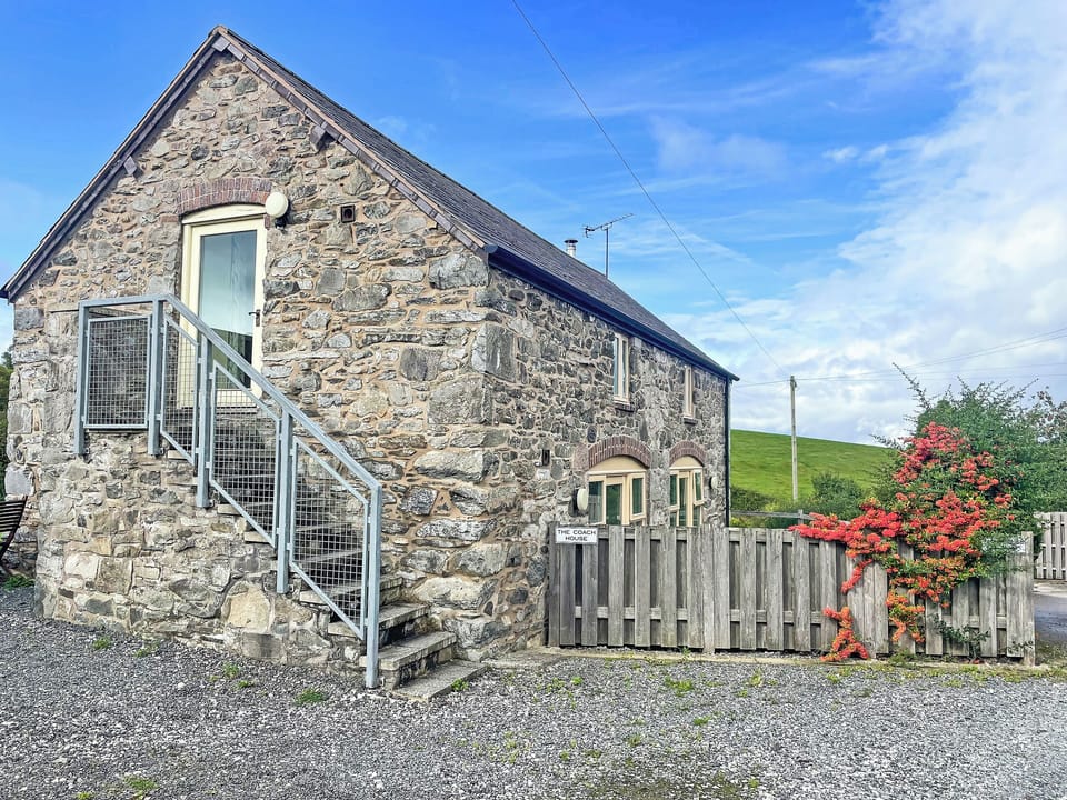 Exterior | The Coach House - Peniarth Bach Farm, Betws-Yn-Rhos, Conwy
