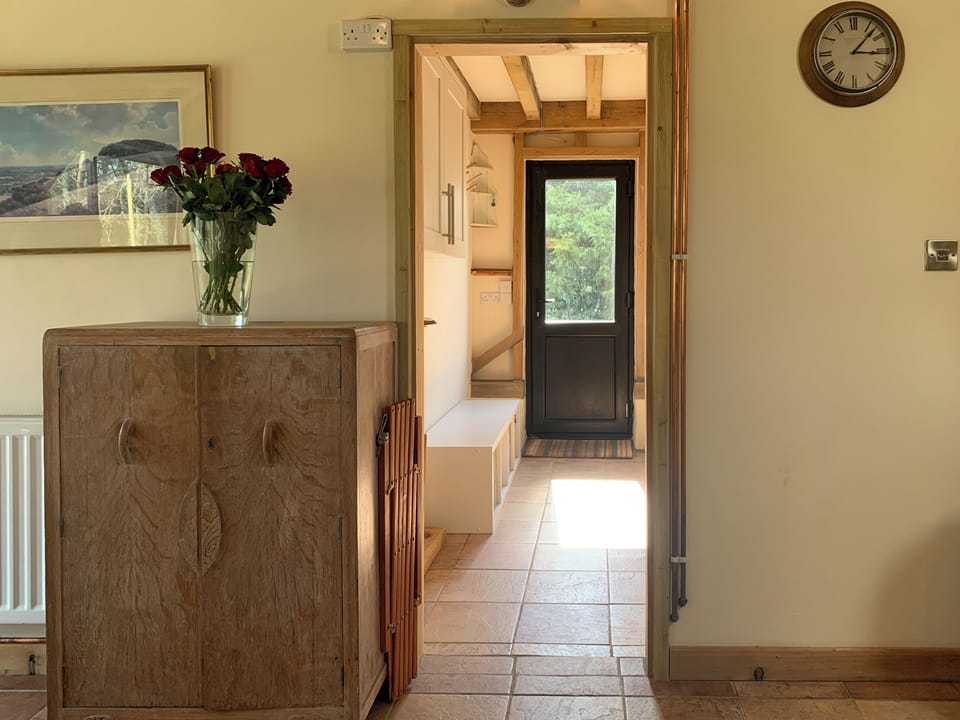 Interior | Spithandle Nursery Barn - The Old Carthouse - Spithandle Nursery Barns, Steyning