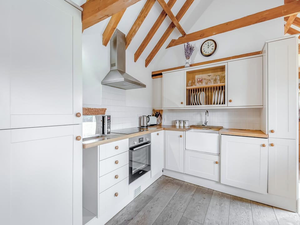 Open plan living space | Coblye Barn, Battle
