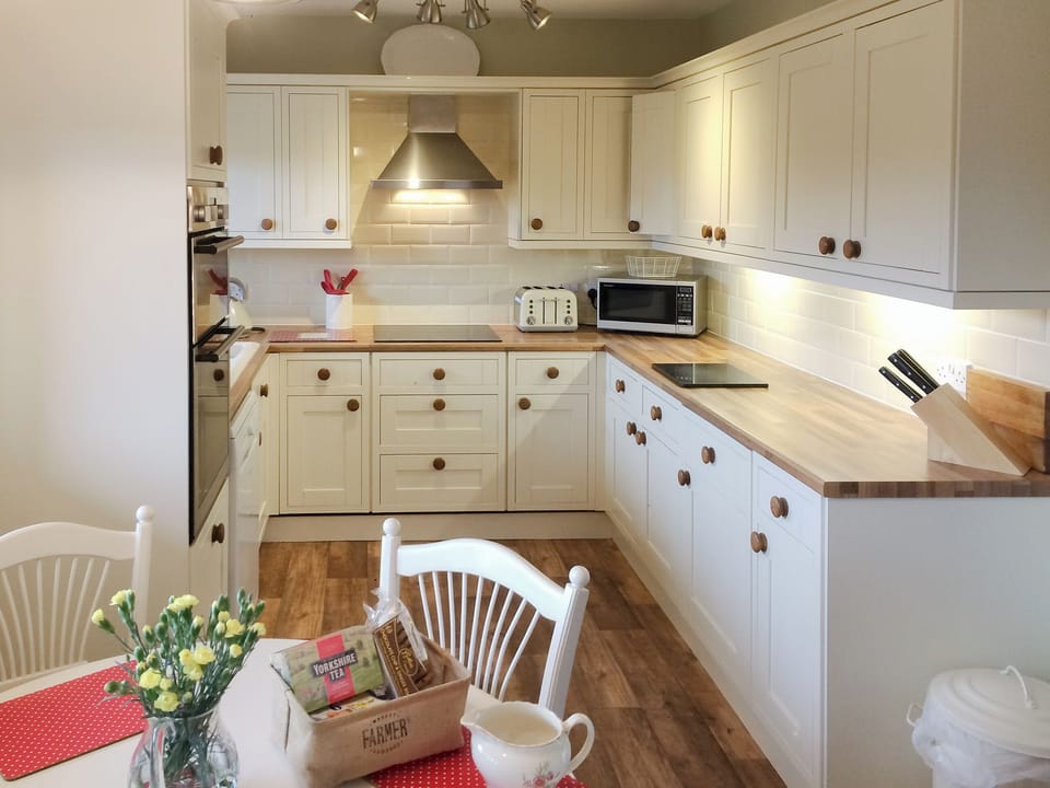 Well presented kitchen/ dining area | Carr House, Scarborough