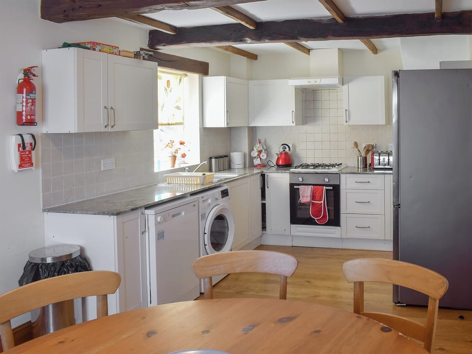 Kitchen/ dining room | Captains Cottage, Whitby