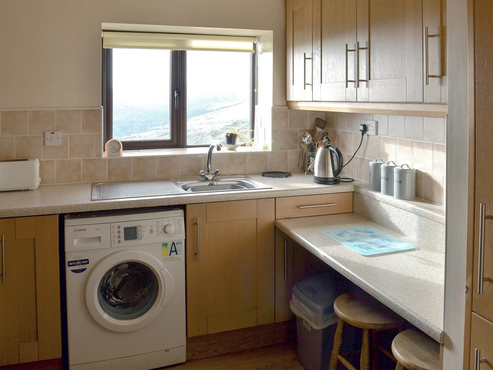 Kitchen | Nield Bank Bungalow, Quarnford, near Buxton