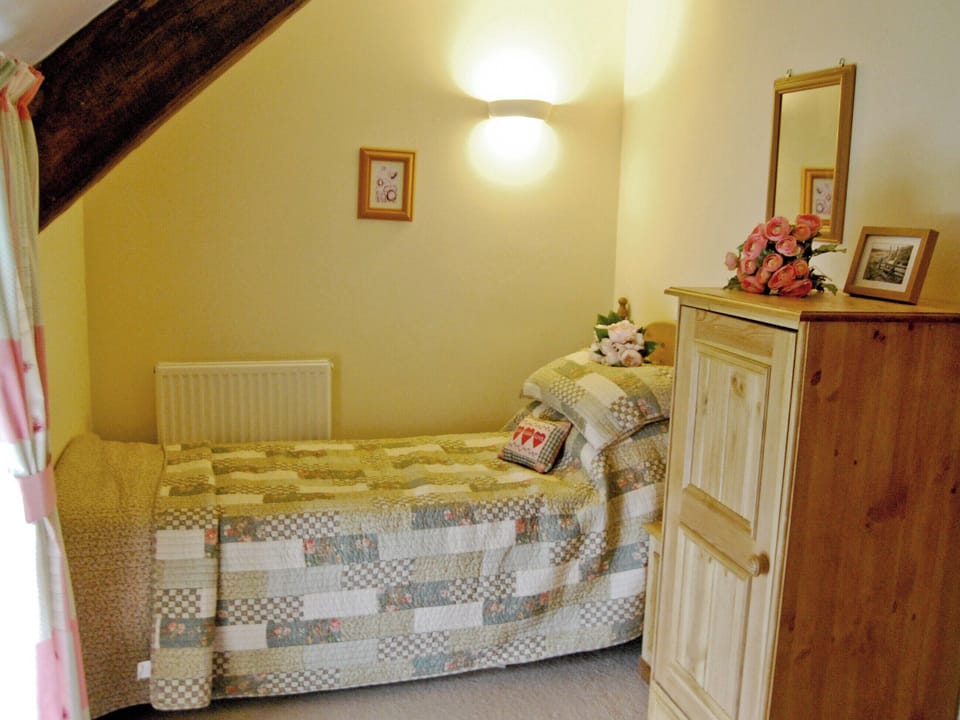 Single bedroom | Featherstone Cottage, Newton-upon-Rawcliffe