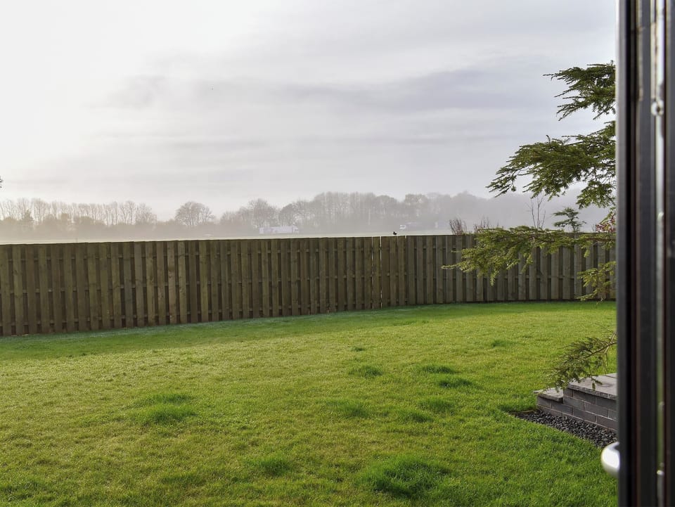 Open countryside views | The Haymakers - Paddockhall Cottages, Linlithgow, near Edinburgh 