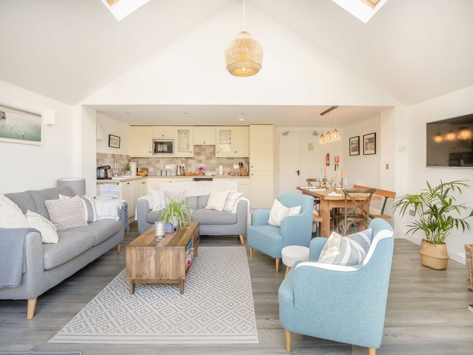 Open plan living space | Red Squirrel Cottage, Whitwell, near Ventnor