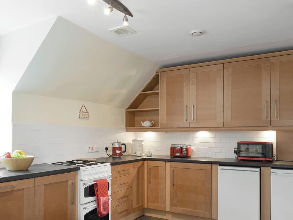 Well-equipped fitted kitchen | Sandhaven, Culross, near Dunfermline