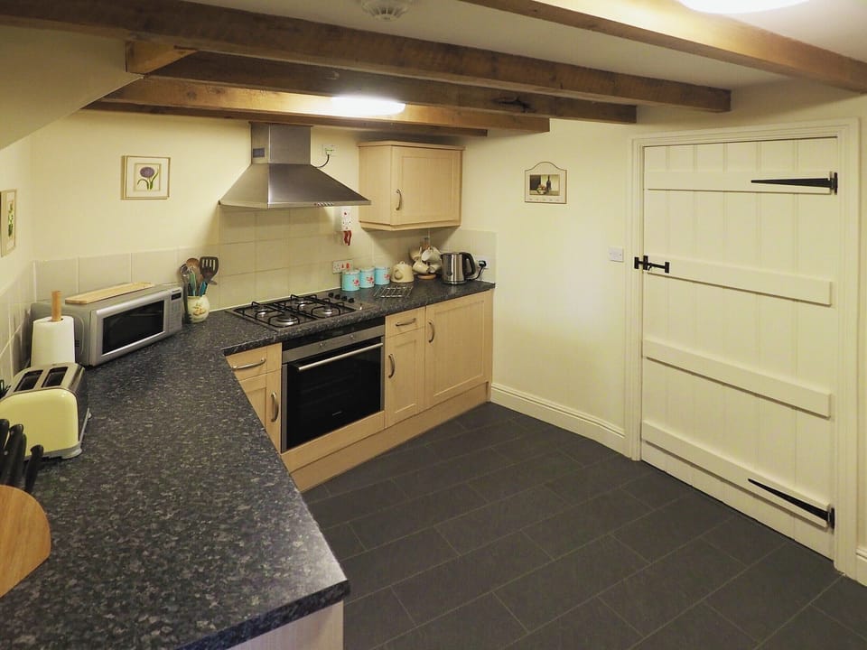 Kitchen | Crwys Farm - The Dairy, Three Crosses, Gower, Swansea