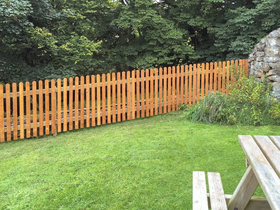 Spacious lawned garden | Beckside Cottage, Great Fryupdale