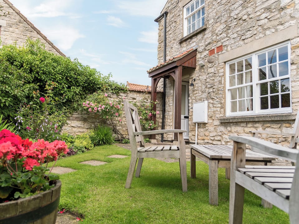 Relaxing south-facing garden | Bransdale - Hungate Cottages, Pickering