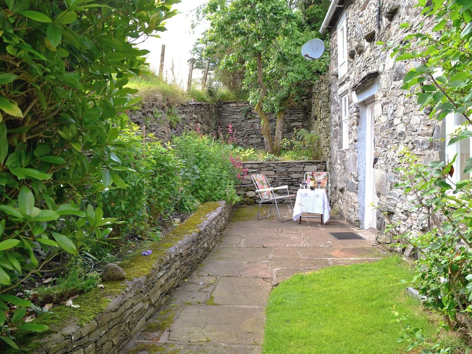 Small garden area | Ingle Neuk Cottage, Bowscale, near Keswick