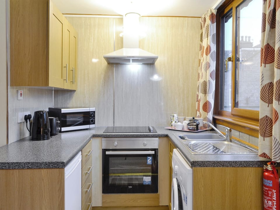 Well-equipped fitted kitchen | Toab - Hame from Hame, Aberdeen