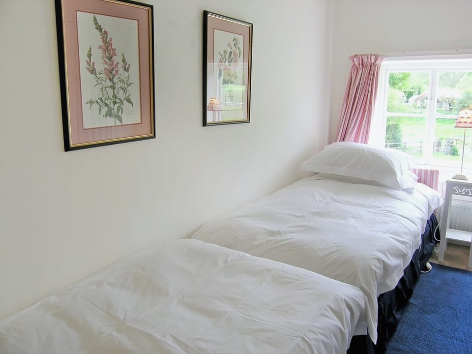 Twin bedroom | Mill Cottage, Rievaulx near Helmsley