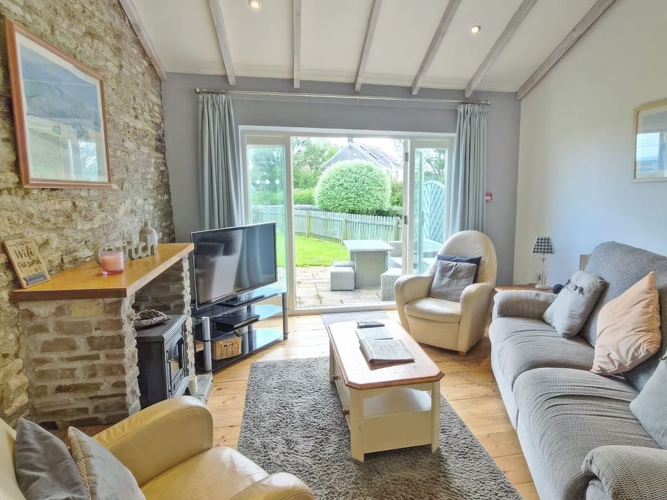 Living room | The Granary - Crwys Farm, Three Crosses, Gower, Swansea
