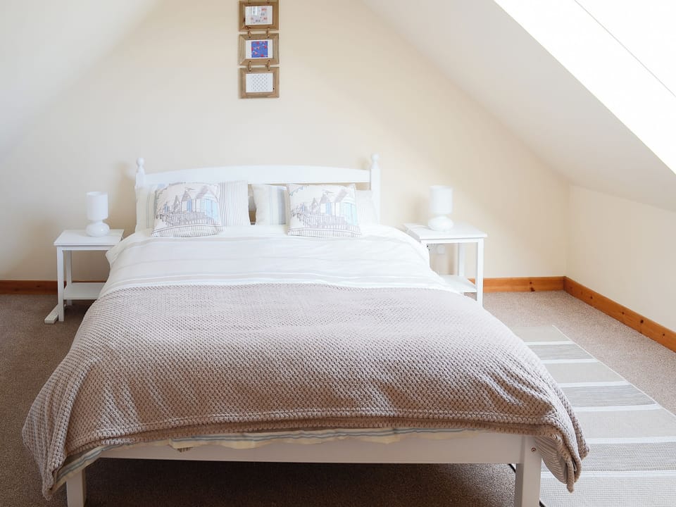 Pretty double bedroom with great views | Eagle Cottage, near Culkein