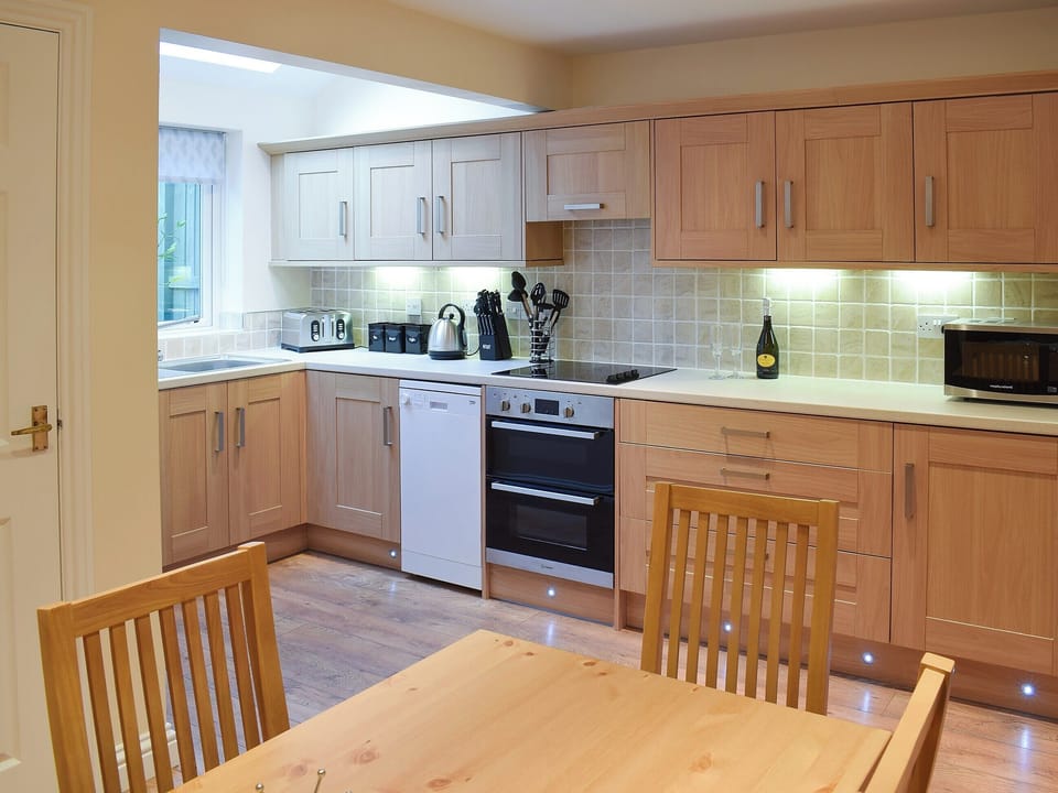 Kitchen/diner | Jays View, Whitby