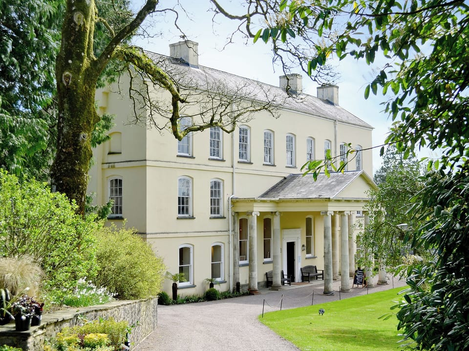 Aberglasney Manor | Carmarthenshire, Wales