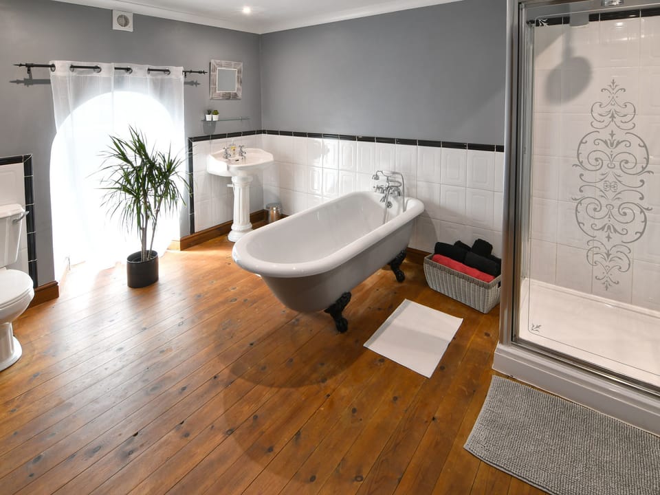 Bathroom | The Old Chapel Retreat, Staindrop, Barnard Castle
