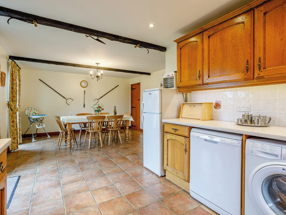 Kitchen/diner | Pantiles Barn - Thorpland Manor Barns, Runcton Holme