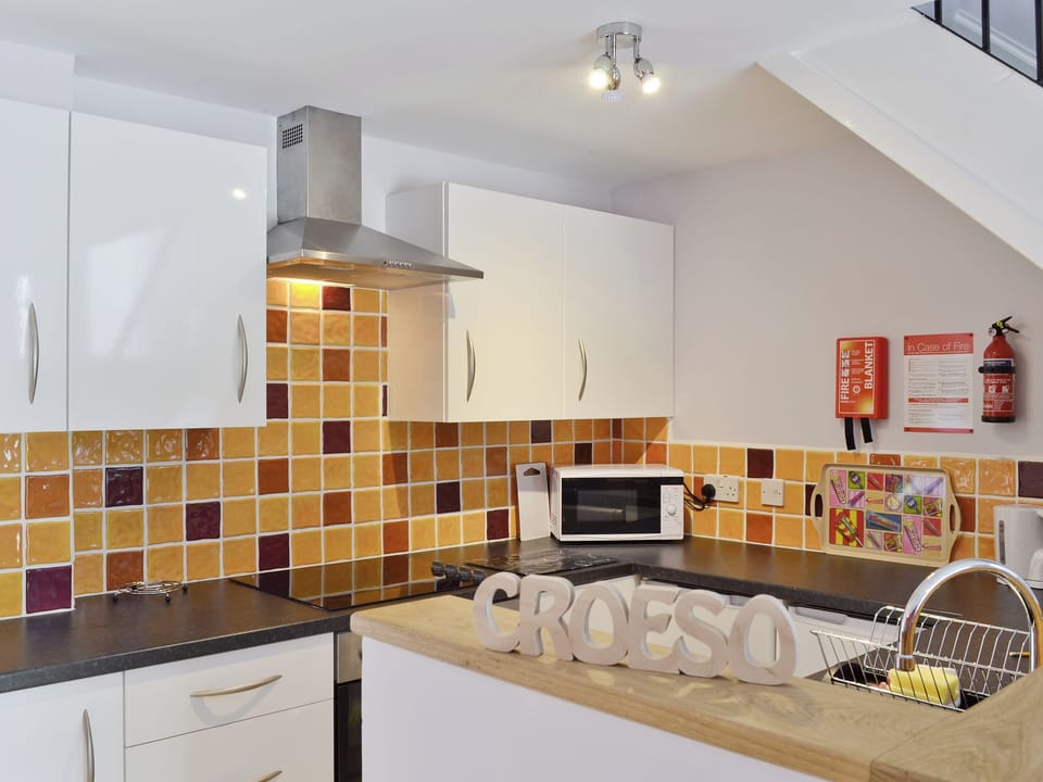 Open plan living/dining room/kitchen | Lluest Cottages - The Granary, Neuaddlwyd, nr. Aberaeron