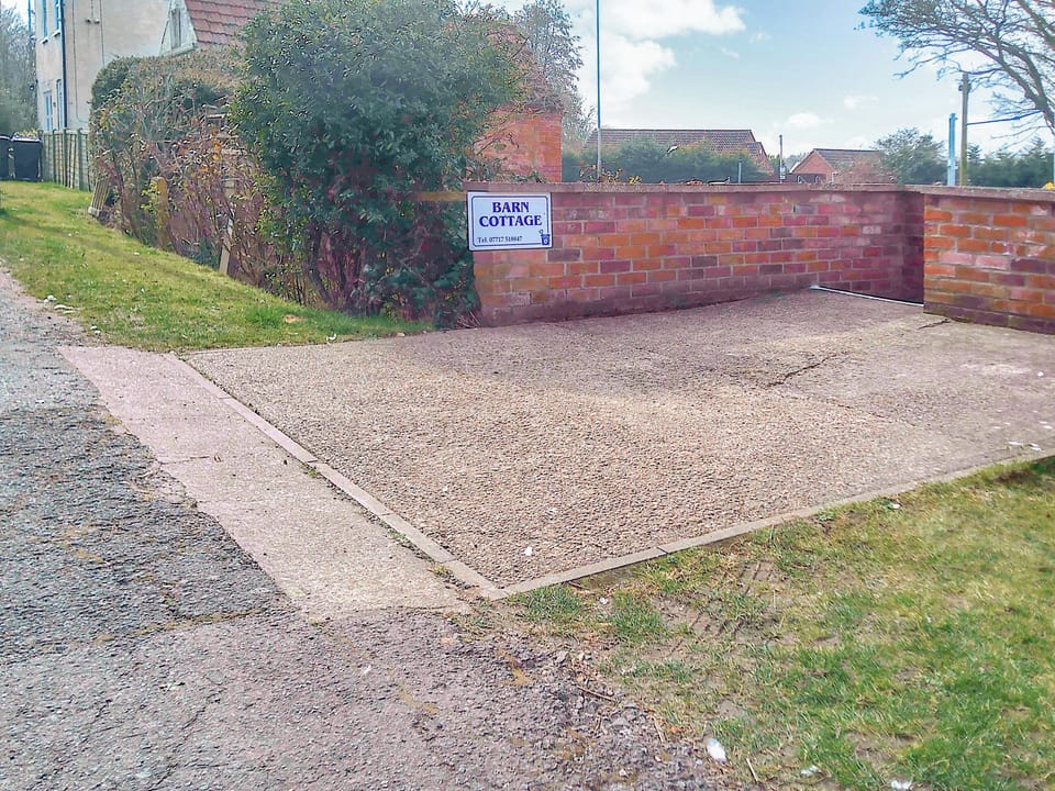 Exterior | Barn Cottage, Skegness