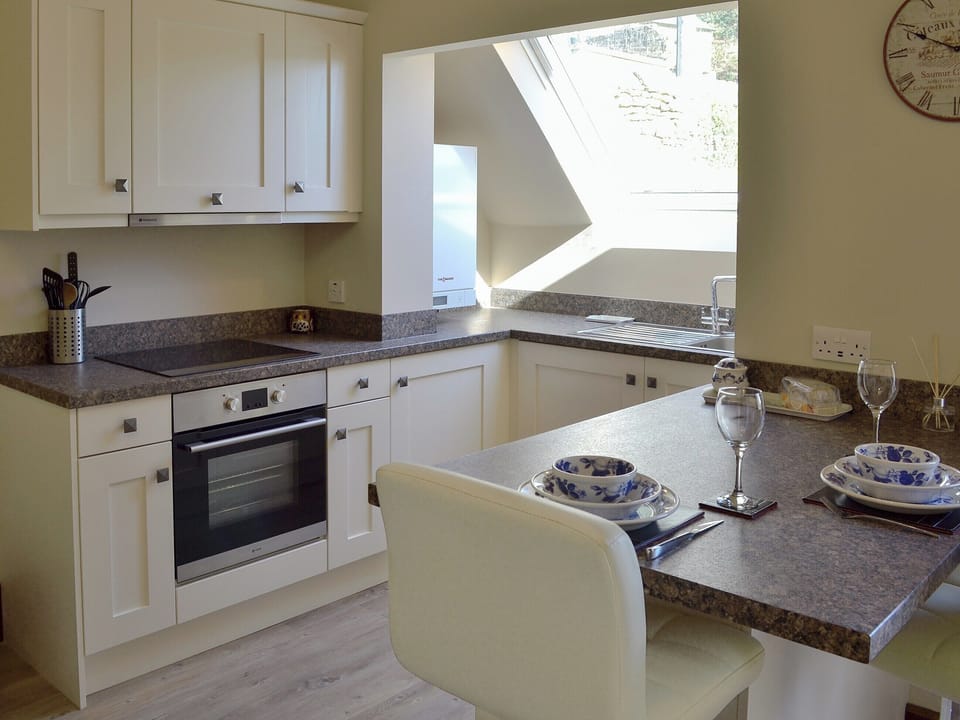 Well equipped kitchen area | Little Hoot, Baslow, near Bakewell
