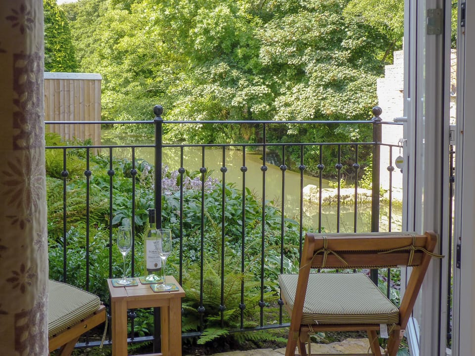 Delightful balcony area | Dippers&rsquo; Folly - Jeffries Mill Cottages, Spring Gardens, Frome
