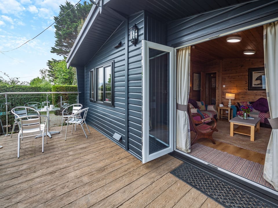 Exterior | Ty Glan Mor (The Beach House) - Water&rsquo;s Edge Cottages, Llanfaes, Beaumaris, Anglesey